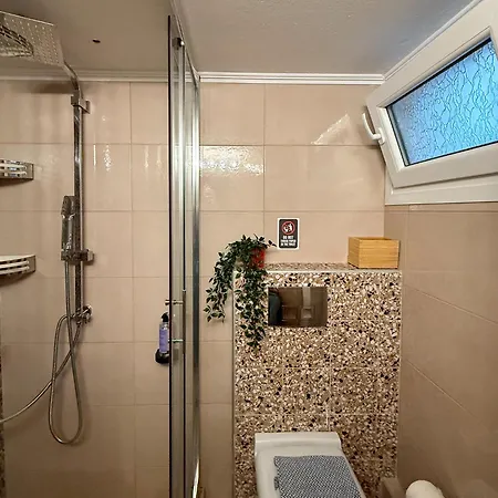 Miro By Halu! - Cozy On Mitropoleos Street Apartament *