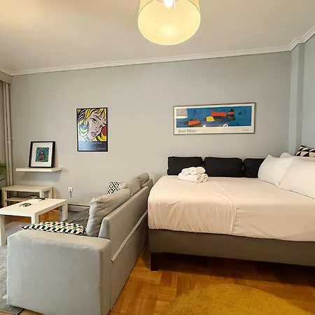 Miro By Halu! - Cozy On Mitropoleos Street شقة
