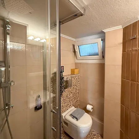 Miro By Halu! - Cozy On Mitropoleos Street * سالونيك